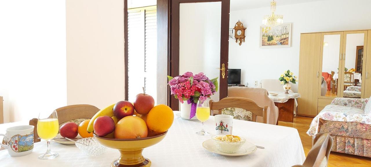 Holiday House With Seaview Сен Екстериор снимка