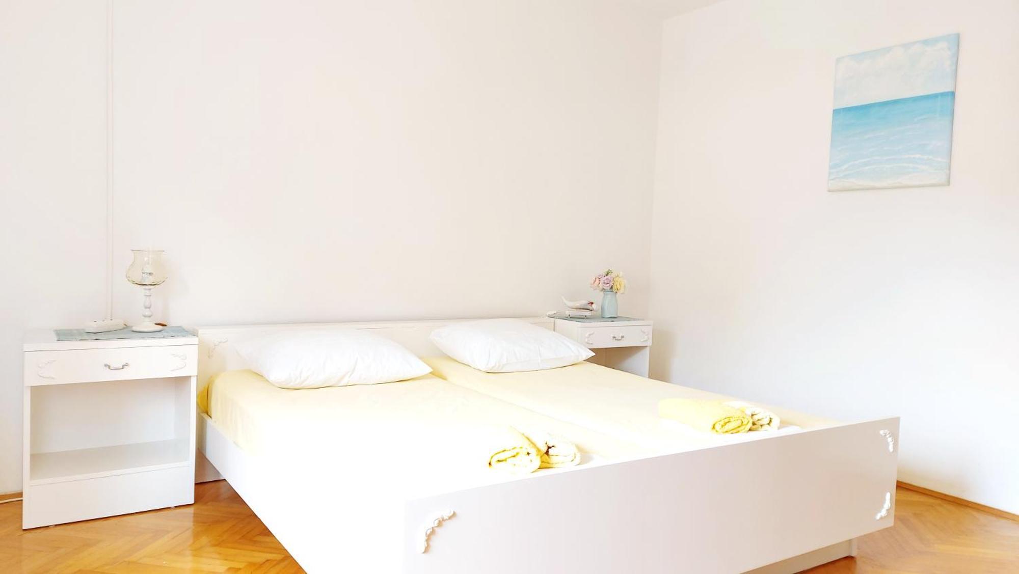 Holiday House With Seaview Сен Екстериор снимка