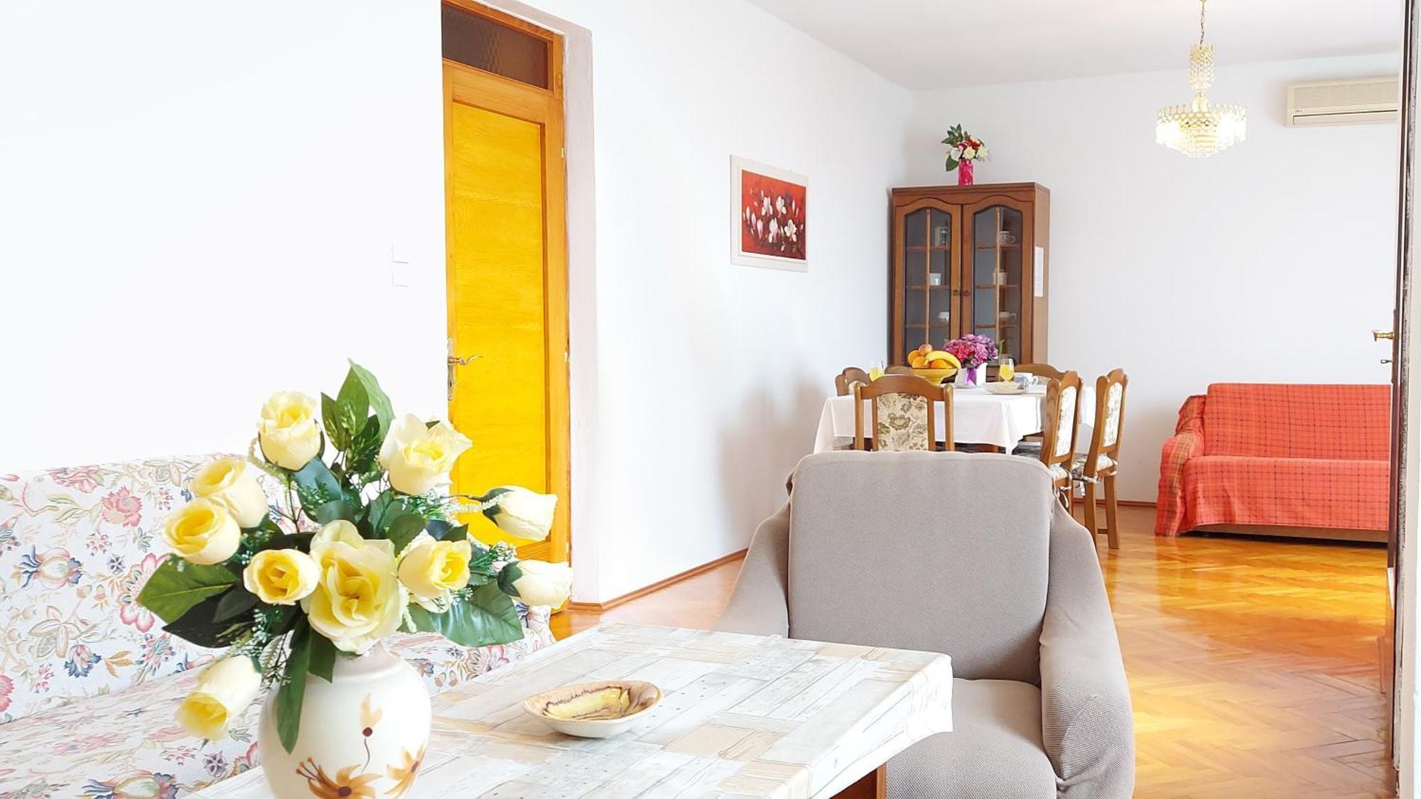 Holiday House With Seaview Сен Екстериор снимка