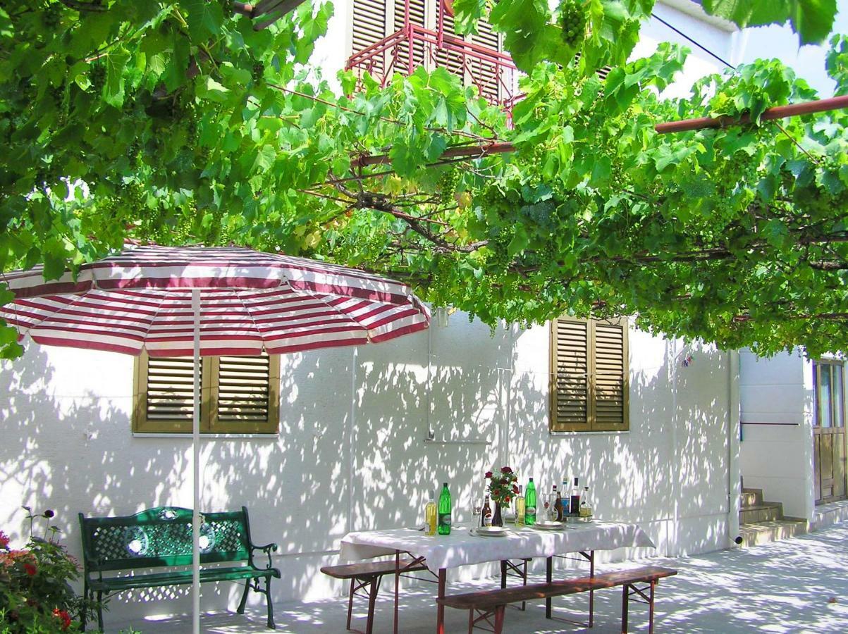 Holiday House With Seaview Сен Екстериор снимка